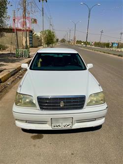 تۆیۆتا کراون